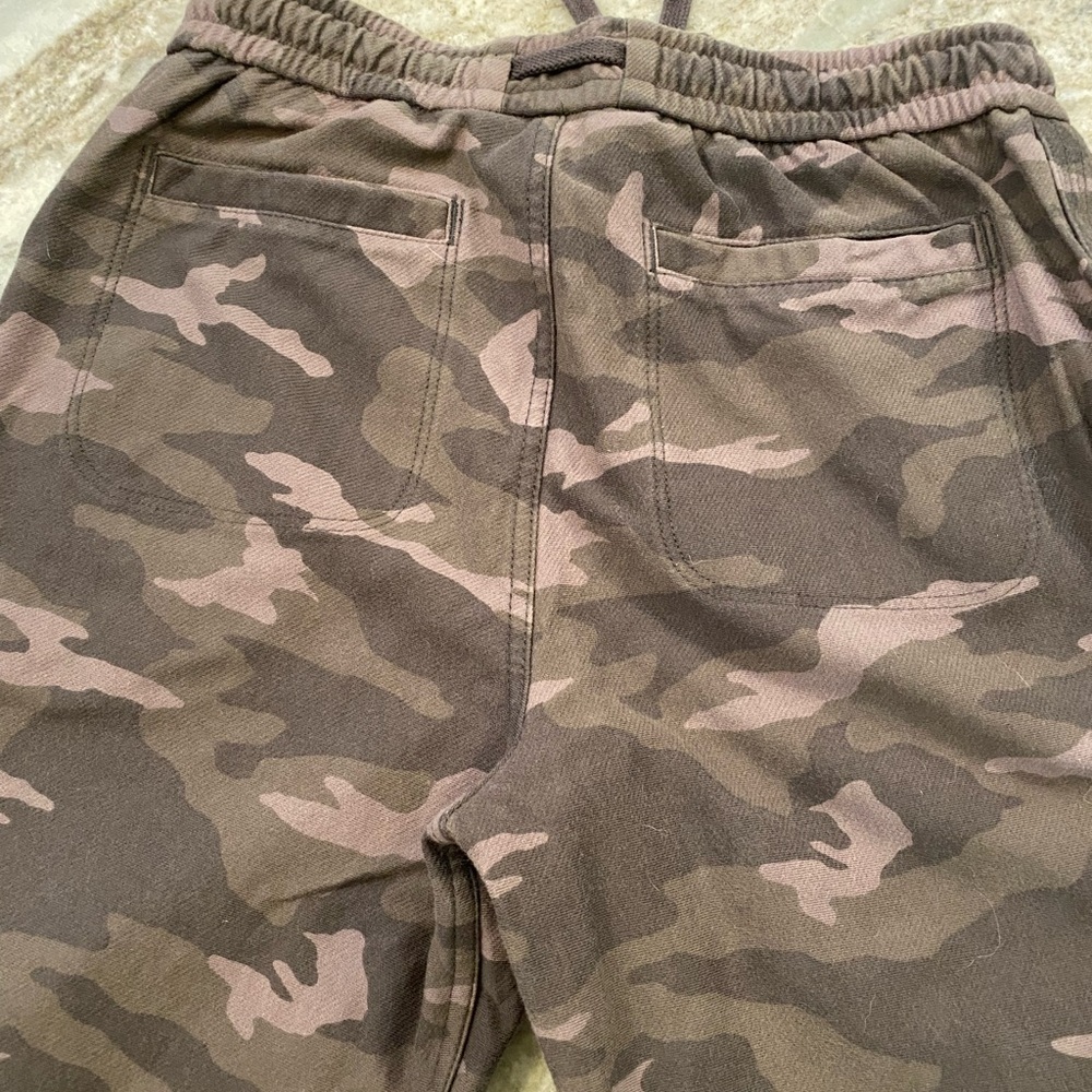 Athleta Farallon camo jogger